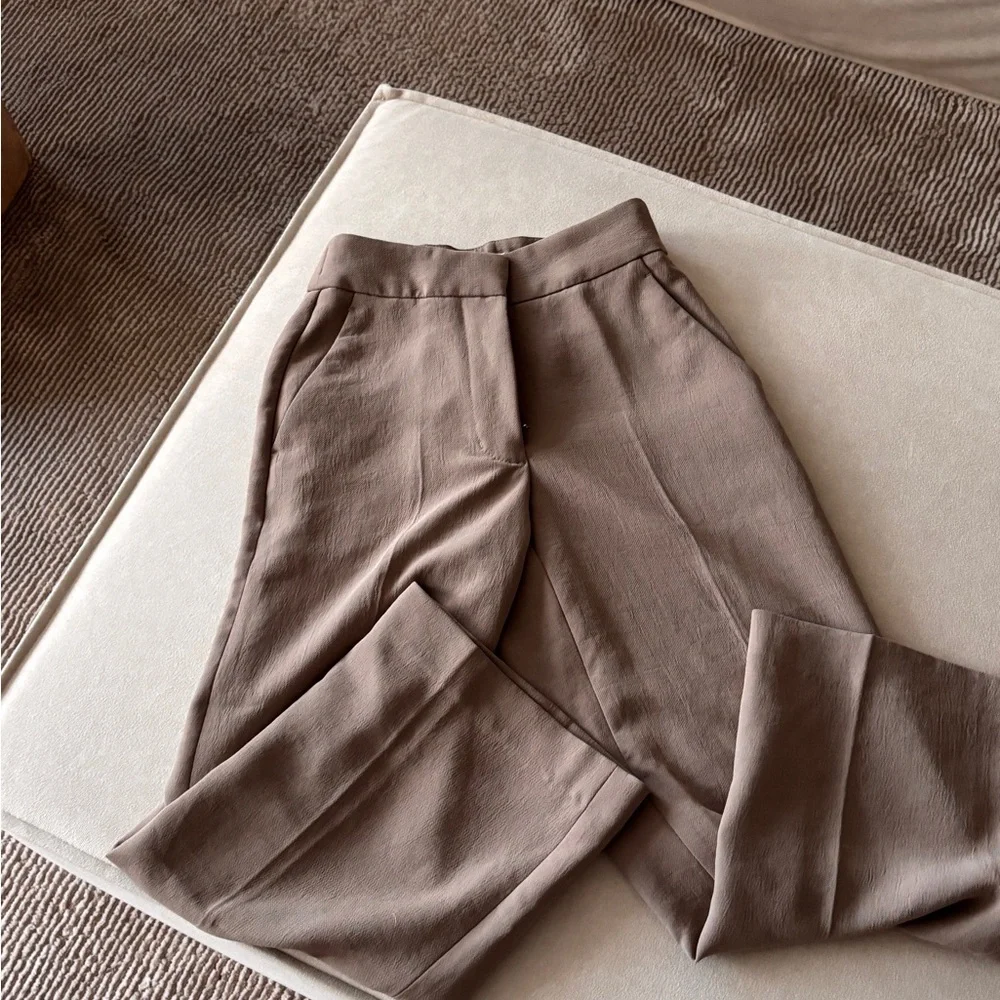 aritzia pants - Picture 1 of 7